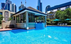 Garden Oasis 3 Bedroom Apt